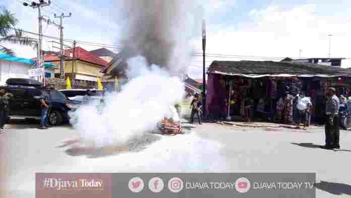 Musda Golkar Pangandarn Yang DIgelar di Hotel Sandaan Pangandaran Diwarnai Aksi Demontrasi