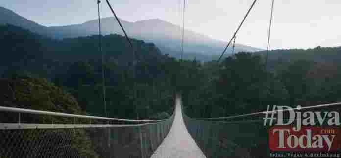 Jembatan gantung situ Gunung