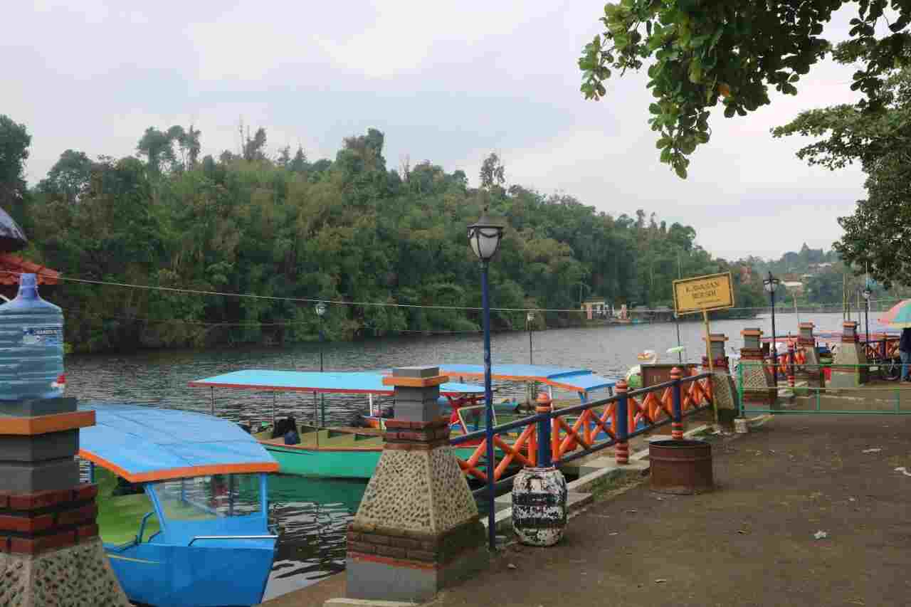 Situ Lengkong Panjalu, Wisata Alam Dan Ziarah - Djavatoday.com