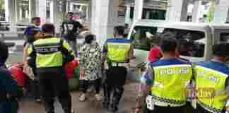 Travel Gelap