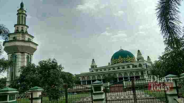 Masjid agung Ciamis tutup