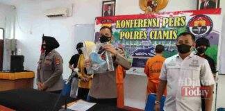 Pelaku perampas ponsel