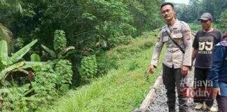 Tersambar Kereta api