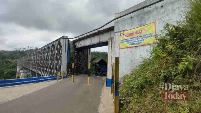 Jembatan Cirahong Ciamis ditutup