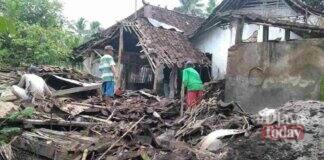 Rumah lansia ambruk
