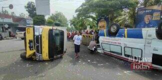 Ambulans mobil boks