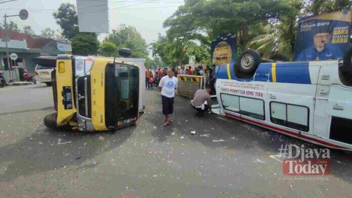 Ambulans mobil boks