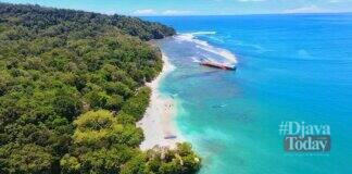 Pantai indah di Jawa Barat