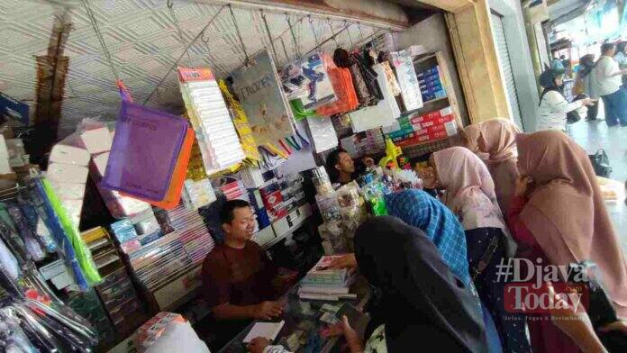 Toko Perlengkapan Sekolah