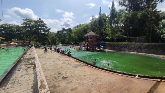 Pungli pariwisata