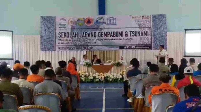 Gempa bumi tsunami