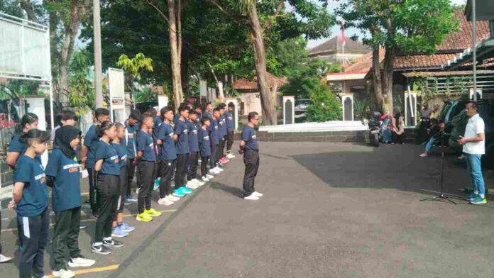 Sebanyak 26 atlet atletik diberangkatkan untuk mengikuti Kejuaraan Daerah (Kejurda) Provinsi Jawa Barat.