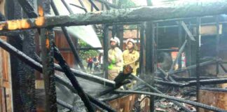 Korsleting listrik terbakar