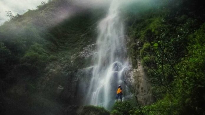 Curug Tujuh Aki Toto