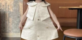 Memilih Baju Anak