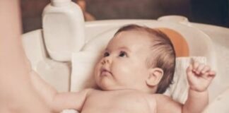 Cara Memandikan Bayi