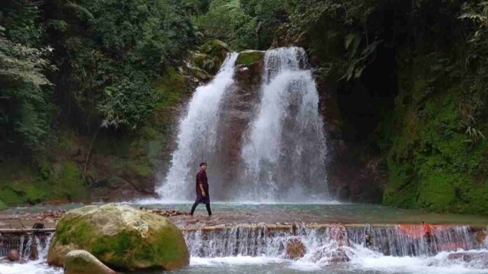 Curug Tilu Holipet Sukabumi