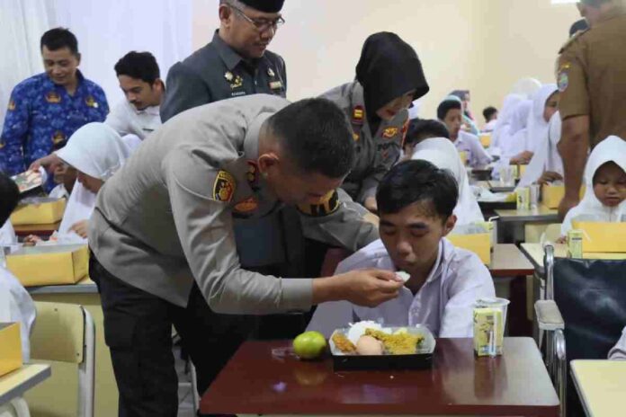 Makan bergizi gratis