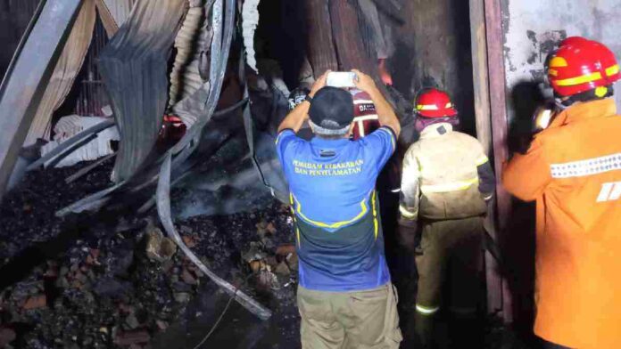 Pabrik Ciamis Terbakar