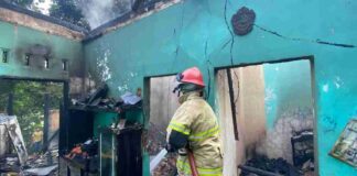 Bakar sampah kebakaran
