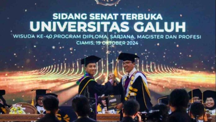 Universitas Galuh sukses menyelenggarakan prosesi wisuda ke-40 Tahun Akademik 2024 dengan tema “Empowering Leaders of Tomorrow.”