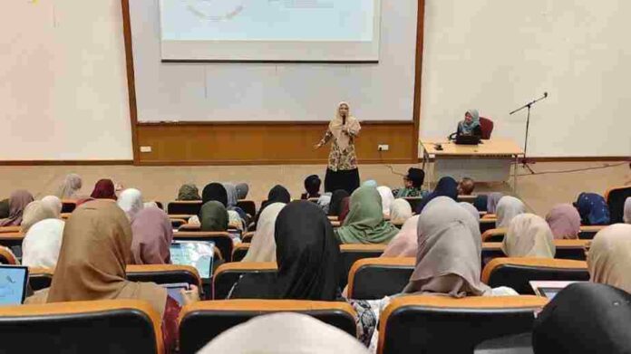 Sekolah Tinggi Ilmu Kesehatan (STIKes) Muhammadiyah Ciamis berpartisipasi dalam kegiatan kuliah pakar yang diselenggarakan di Universiti Teknologi MARA (UiTM) Malaysia