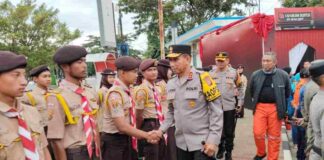 Kapolda Jabar, Irjen Pol Dr Akhmad Wiyagus, S.I.K., M.Si., M.M., melakukan kunjungan ke Pos Pam Terpadu Operasi Lilin Lodaya 2024