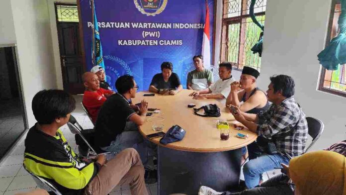 Pendaftaran calon ketua pwi