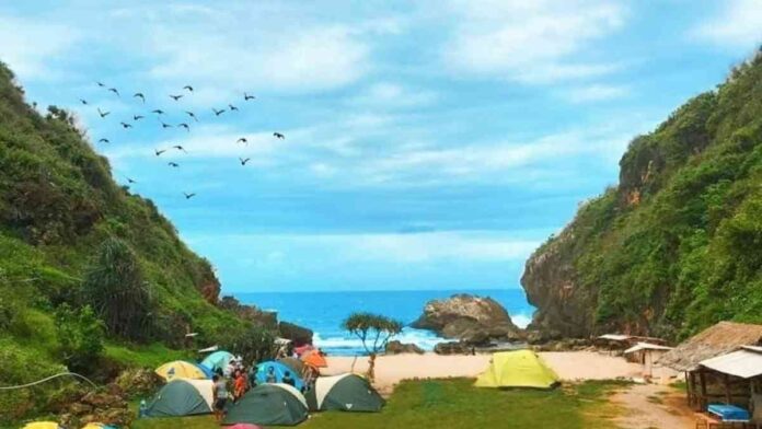 Pantai Wohkudu Jogja