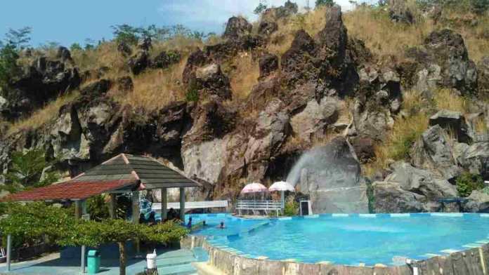 Taman Batu Hanjuang