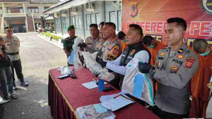 Pencurian Gabah