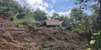 Relokasi pergeseran tanah
