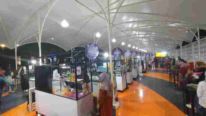 Foodcourt Dibuka