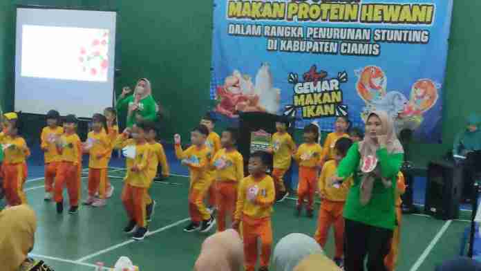 upaya penurunan angka stunting, salah satunya dengan mengedukasi masyarakat akan pentingnya konsumsi protein hewani.