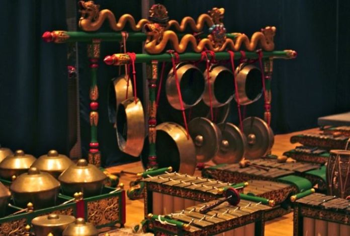 5 Alat Musik Tradisional dari Berbagai Daerah di Nusantara