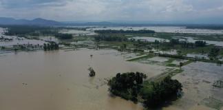 Hujan deras yang mengguyur wilayah Kabupaten Ciamis dalam beberapa hari terakhir mengakibatkan banjir di dua kecamatan