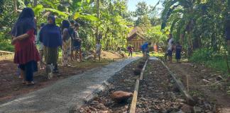 Warga RT 27 Ciharalang Ciamis Bangun Jalan dari Uang Perelek, Bukti Nyata Gotong Royong Tak Pernah Mati