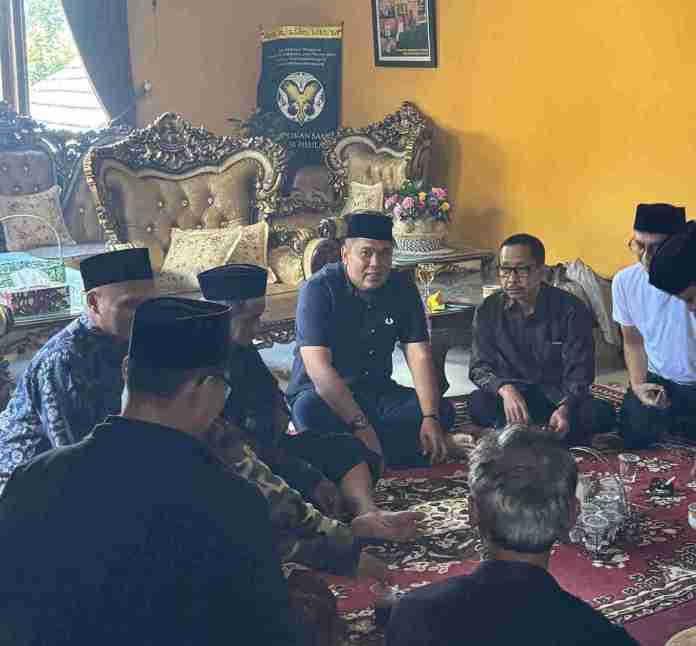 Kapolres Tasikmalaya Takziah ke Rumah Duka Ajengan Mimih Khoeruman, Ulama Karismatik dan Mitra Strategis Kepolisian