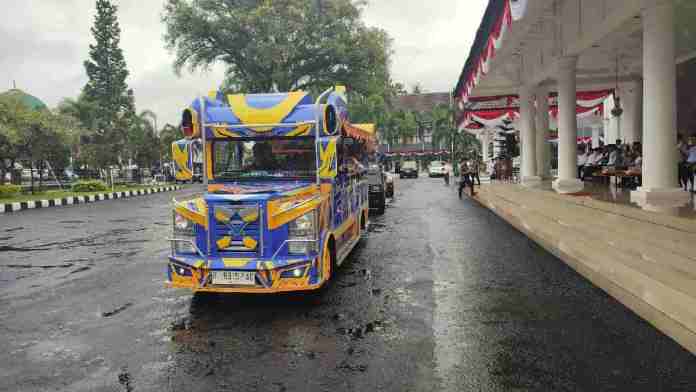 Momen Langka, Ribuan Warga Ciamis Padati Pendopo Bupati saat Pawai Tahun Baru Islam