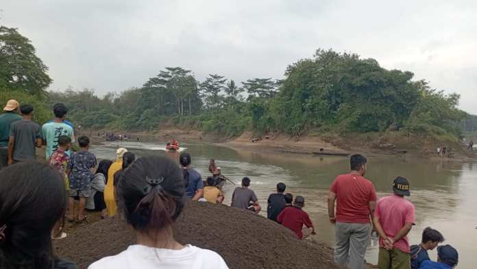 Hari Kedua Pencarian Remaja Tenggelam di Muara Cijolang, Tim Gabungan Perluas Area