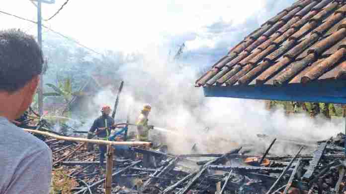 Rumah Pasangan Lansia di Cipaku Ciamis Ludes Dilalap Api