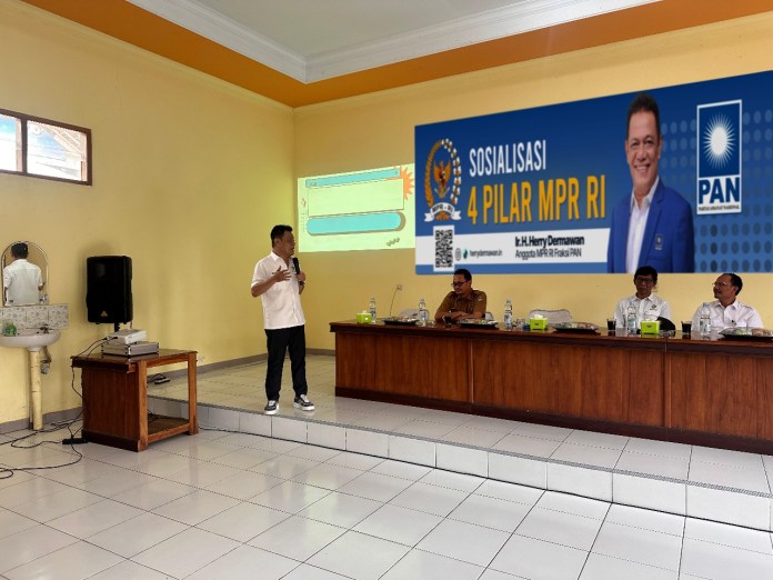 Anggota DPR RI Herry Dermawan Ajak Warga Pahami Hak dan Kewajiban dalam Pemanfaatan Hutan