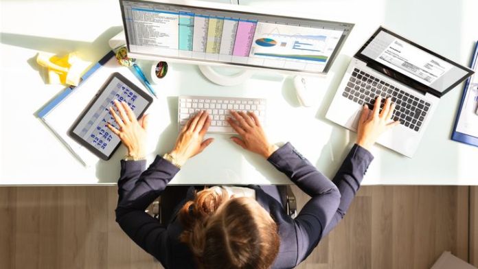 Kelebihan dan Kekurangan Multitasking, Efektif atau Mengganggu Kinerja Otak?