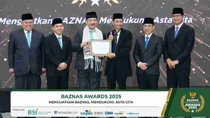 Kades Cisontrol Ciamis Raih Penghargaan Baznas Awards 2025