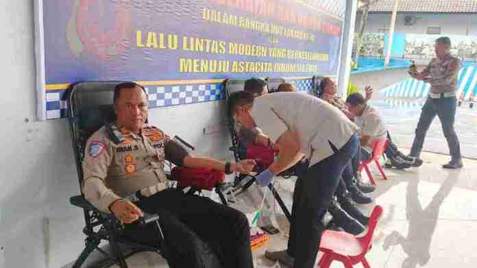 Satlantas Polres Ciamis Rayakan HUT ke-70 dengan Donor Darah dan Aksi Sosial