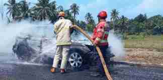 Mobil terbakar