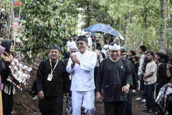 Tradisi Merlawu di Wanasigra Ciamis, Warisan Budaya yang Hidup dari Generasi ke Generasi