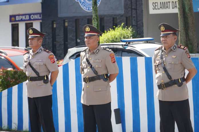 Kapolres Tasikmalaya Tekankan Inovasi pada Sertijab Kapolsek Cikalong dan Salopa