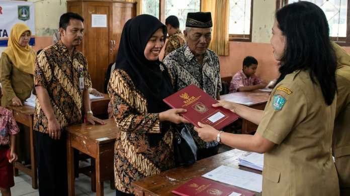 tips menyikapi rapot anak