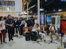 Wisata Libur Sekolah di Yogyakarta; Menpar Tinjau Kesiapan Ekstra Candi Prambanan dan Stasiun Tugu